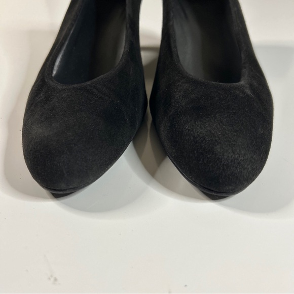 Stuart Weitzman Elegant Black Suede Women's Pumps 8 - Picture 4 of 12